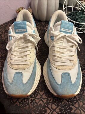 Kizik Monaco Women's Sneakers in Light Blue and White